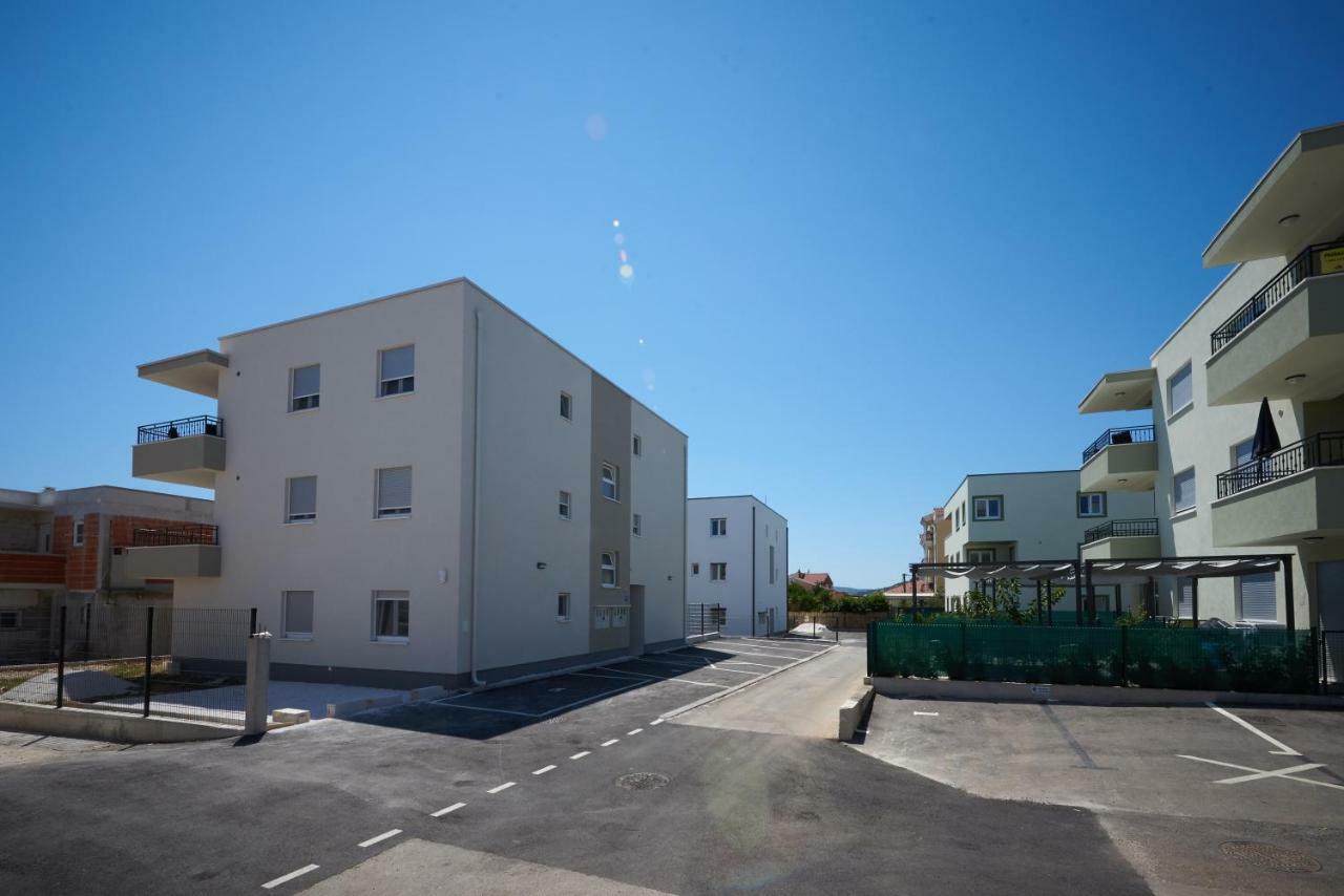 Apartman Jakov Apartment Трогир Екстериор снимка