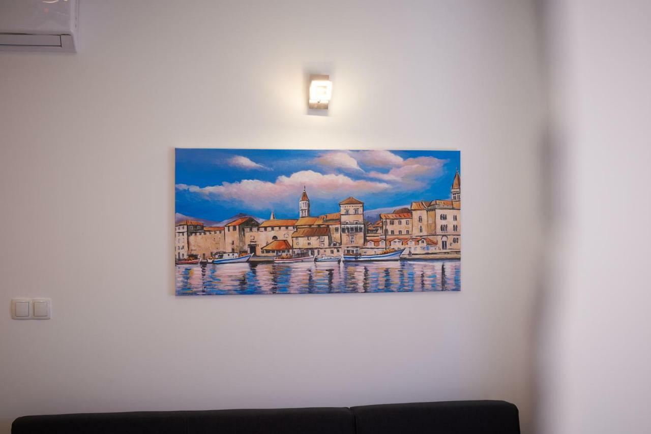 Apartman Jakov Apartment Трогир Екстериор снимка